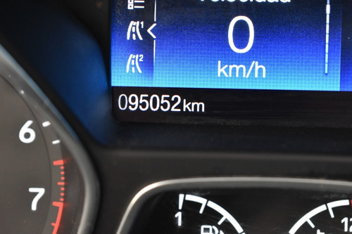 Imagen 11 de 15 de Ford Focus L/16 2.0 4 P Se 2017 La Plata 493