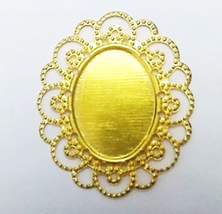 100 Aplique Lembrancinha Tag Metal Oval Dourado 3,7x4,3cm