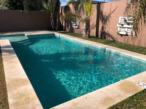 Imagen 5 de 19 de Alquiler Casa 4 Amb Con Parque Y Pileta, Ituzaingo Sur