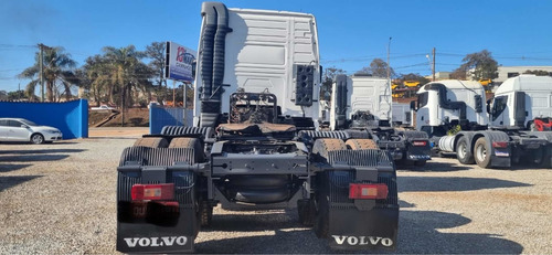 Imagem 5 de 18 de Volvo Fh 460