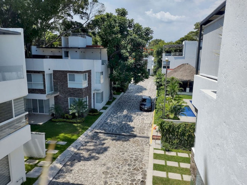 Casa En Condominio Amueblada Y Con Alberca, En Jiutepec Morelos.