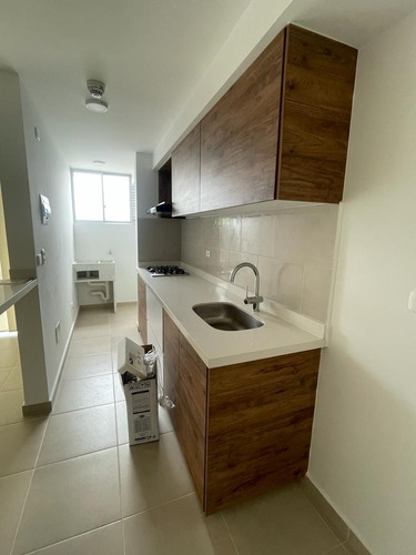 Se Vende Hermoso Apartamento En Torres De Santa Marta 