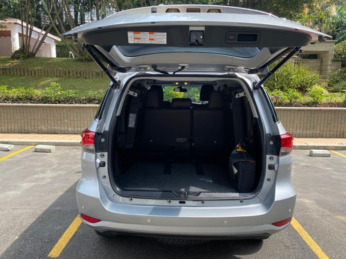 Toyota Fortuner 2019 2.7l Mid