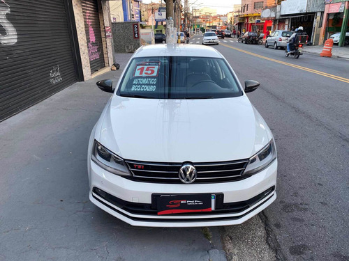 Volkswagen Jetta 2015 2.0 Tsi Highline 4p
