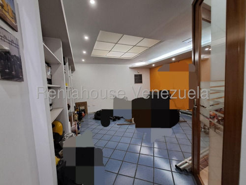 Bella Oficina En Venta Amoblada Zona Centro Calle Rivas Maracay 25-17456 Hc