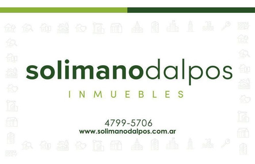 Muy Lindo Chalet De 5 Amb Con Lindo Jardin En Plano Barrio La Lucila
