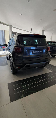 Imagen 2 de 19 de Jeep Renegade Serie S