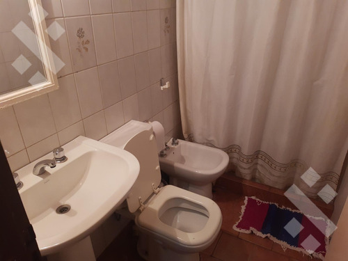 En Venta, Casa De 3 Habitaciones Y Quincho, Plottier.