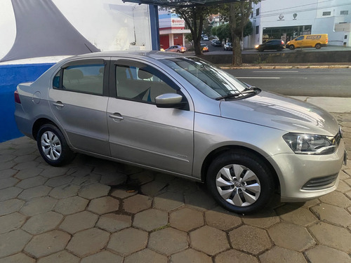 Volkswagen Voyage 1.0 MI 8V FLEX 4P MANUAL