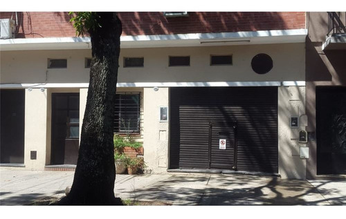 Venta Ph 2 Amb. Con Patio Y Local En Villa Devoto