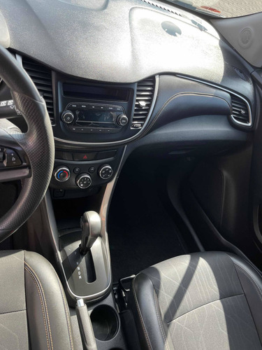 Imagen 11 de 15 de Chevrolet Trax 2017 1.8 Lt At