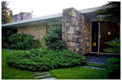 Imagen 21 de 30 de Venta-gran Chalet Esquina-frente Al Golf Club De Villa Allende