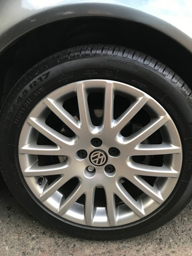 Volkswagen Bora 1.8 Highline T Tiptronic Cuero