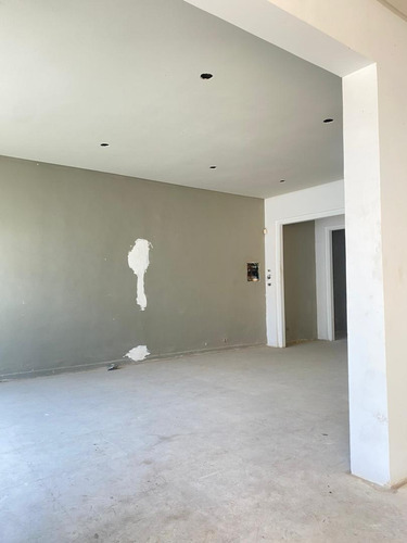 Casa Comercial En Alquiler En El Viñedo (ac)