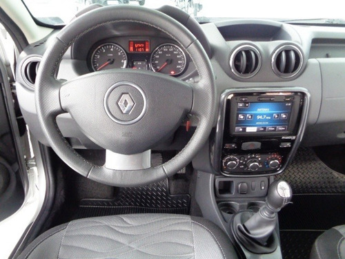 Renault Duster 2.0 Tech Road (flex) Prata - 2013/2013