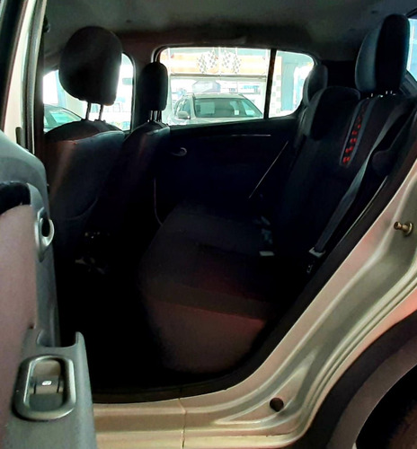 Imagen 11 de 14 de Renault Stepway 2014 1.6 Dynamique Media Nav Mt