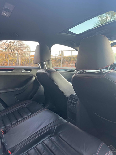 Imagen 16 de 25 de Volkswagen Vento 2018 2.0 Tsi Gli 211cv App Connect + Nav