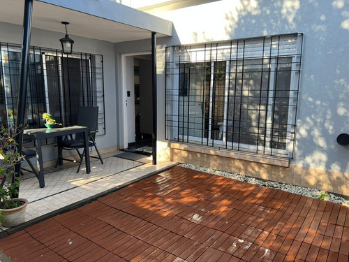Imagen 2 de 12 de Venta Ph 3 Ambientes Con Fondo Libre Refaccionado Castelar