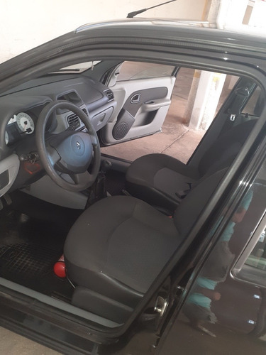 Renault Clio Sedan 2008 1.6 16v Expression Hi-flex 4p