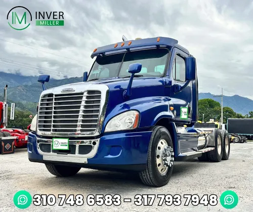 Freightliner Cascadia Tractomula