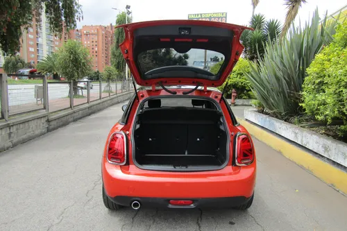 Mini Cooper 1.5 T F55 SALT At