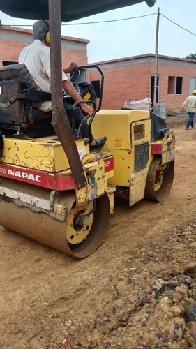 Vibrocompactador Dynapac C122 Modelo 2005