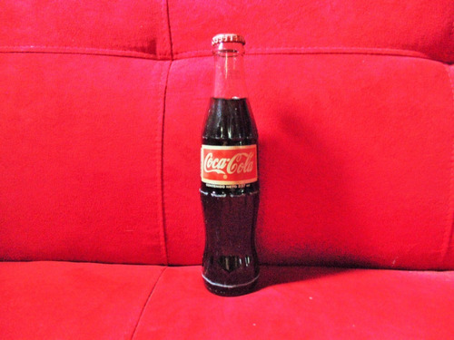 Coca Cola - Botella Peruana Año 2001 - Llena - Coleccionable