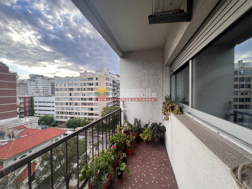 Apartamento En Venta 4 Dormitorios 3 Baños, Punta Carreta