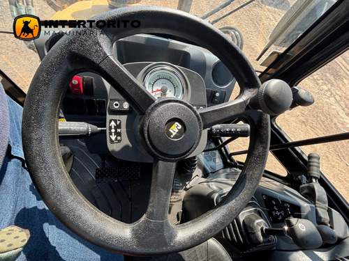 Retroexcavadora Cat 424