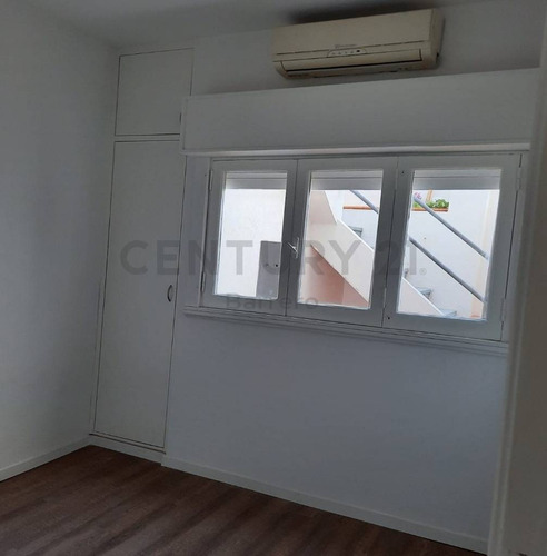 Imagen 20 de 30 de Unico Ph Reciclado A Nuevo. Tres Dormitorios. Jardin, Deck, Parrilla Y Terraza