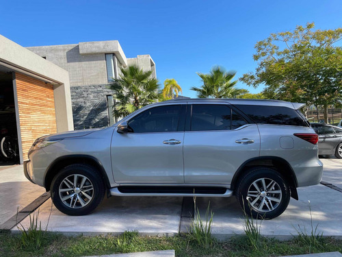 Toyota Sw4 2.8 Srx 177cv 4x4 7as At 2020