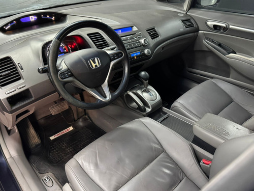 Honda Civic 1.8 EXS AT L06
