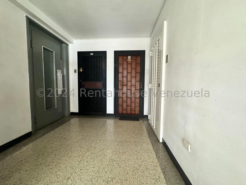 Km Apartamento (1 Nivel) En Venta En Colinas De Bello Monte, Distrito Metropolitano