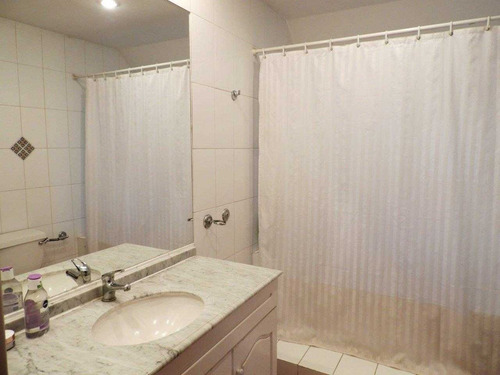 Se Vende-linda Casa Sector San Carlos De Apoquindo