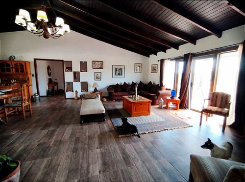 Venta Parcela, 5 Dormitorios. Mas Cabaña De 60 Mt2 Limache