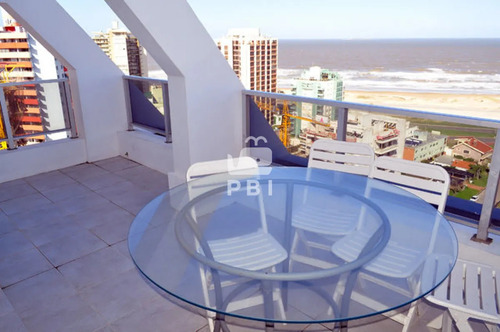 Apartamento En Brava, - Long Beach - Ref : Pbi14723