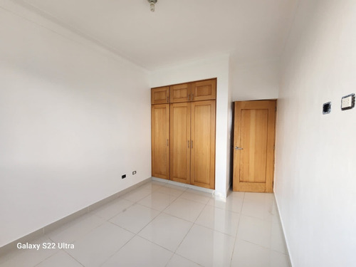 Apto Santiago, Moderno, 236m2 3hab, 4baños, 2 Parqueos Proyecto Cerrado