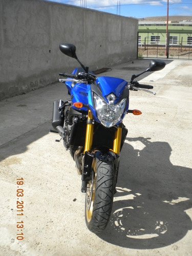 Yamaha Fz8