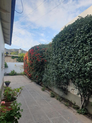 Imagen 1 de 15 de Casa - Villa Regina