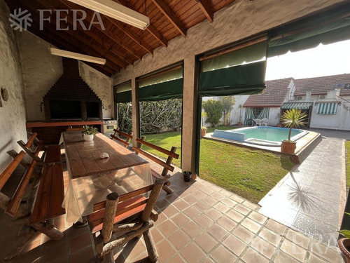 Imagen 1 de 24 de Venta De Casa 3 Ambientes Con Fondo Libre Y Piscina En Don Bosco (21581)