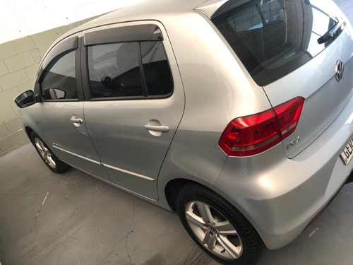 Imagem 3 de 7 de Volkswagen Fox 2016 1.6 Comfortline Total Flex 5p