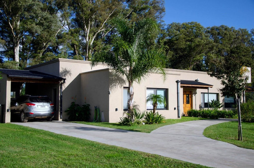 Imagen 1 de 22 de Casa A La Venta Venta - La Elina - Comarcas De Luján - 5 Ambientes - Pileta