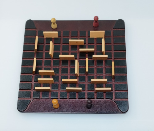 Quoridor Juego De Mesa Mod. Gigamic (Usado)