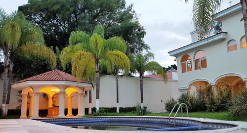Casas De Lujo En Colinas De San Javier Guadalajara