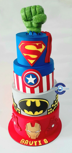 Torta Artesanal Super Heroes Batman Superman Iron Man Cap