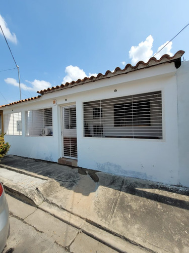 Casa Ubicada En La Urbanización Privada Villas De Aragua, La Morita I, Turmero. Mv/1586