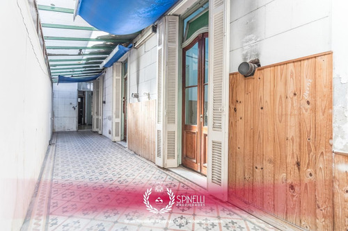 5amb C/dep · 211m² · Pb! 2 Patios! S/exp! Apto Prof! A Refacc! · Oportunidad!