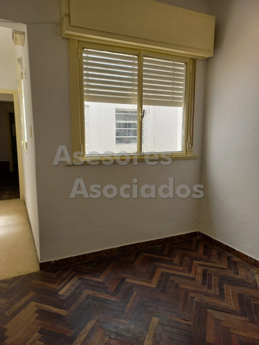 Venta De Apartamento De Un Dormitorio En Centro
