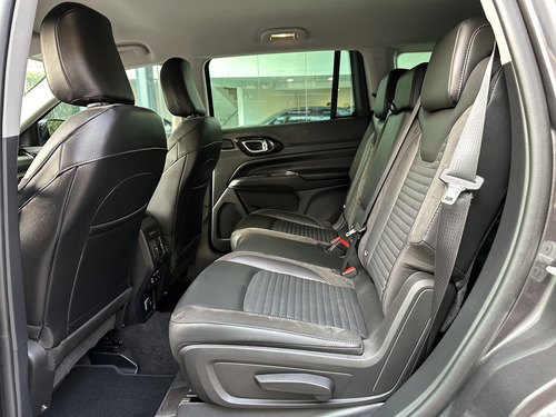 Jeep Commander 2.0 Td380 At9 4x4 7pas Limited