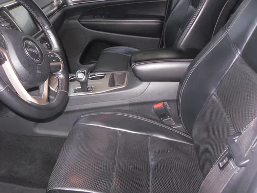Jeep Grand Cherokee 3.6 Limited Lujo V6 4x2 At